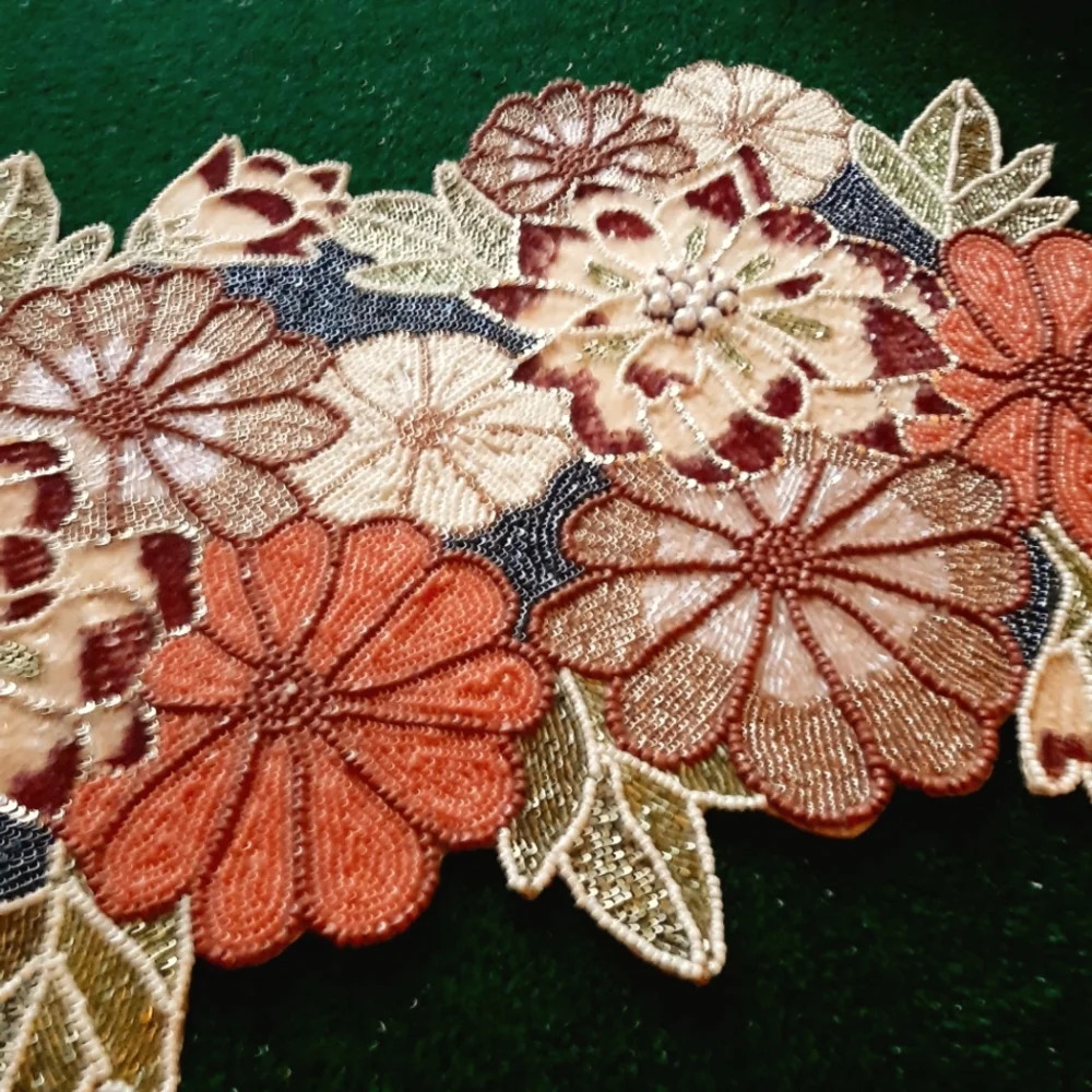 3' HEAVILY BEADED TABLE RUNNER PIER 1 EMBELLISHED TABLE RUNNER
